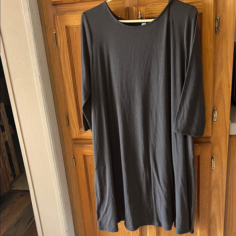 Women’s 2X Gray Zenana Premium dress with pockets.